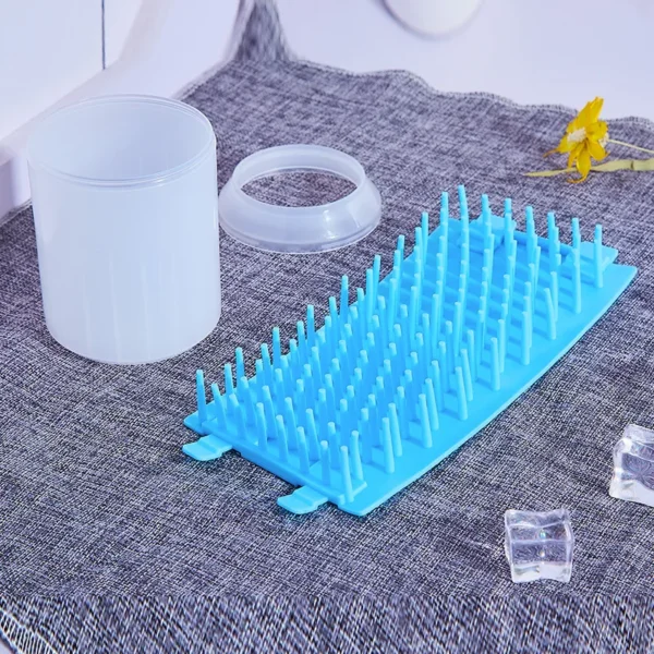 Dog Paw Cleaner Cup Soft Silicone Combs Portable Outdoor Pet Foot Washer Paw Clean Brush Quickly Wash Foot Cleaning Bucket - Görsel 3